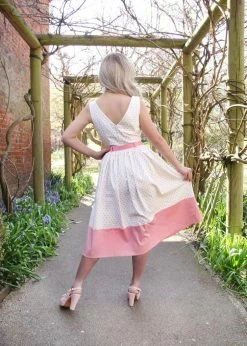 Collectif Brielle Love Heart 50's Swing Dress Ivory -Smashed Lemons shop collectif SS210812A brielle love heart swing dress ivo 5 1024x1024