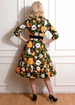 Hearts & Roses Tessa Floral 50's Swing Dress Black -Smashed Lemons shop hearts roses 467 tessa floral swing dress blk 0 1024x1024